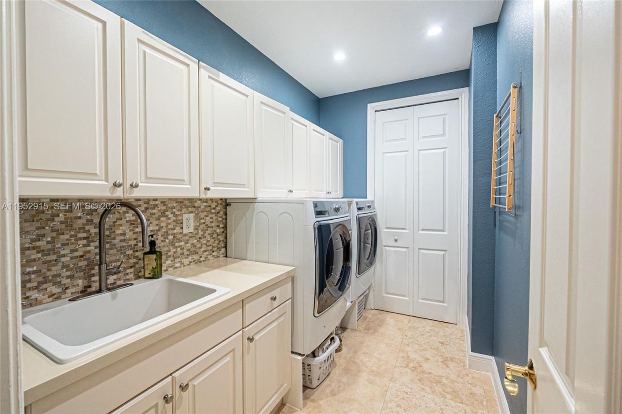 17015 SW 74th Ave, Palmetto Bay, FL 33157 Photo