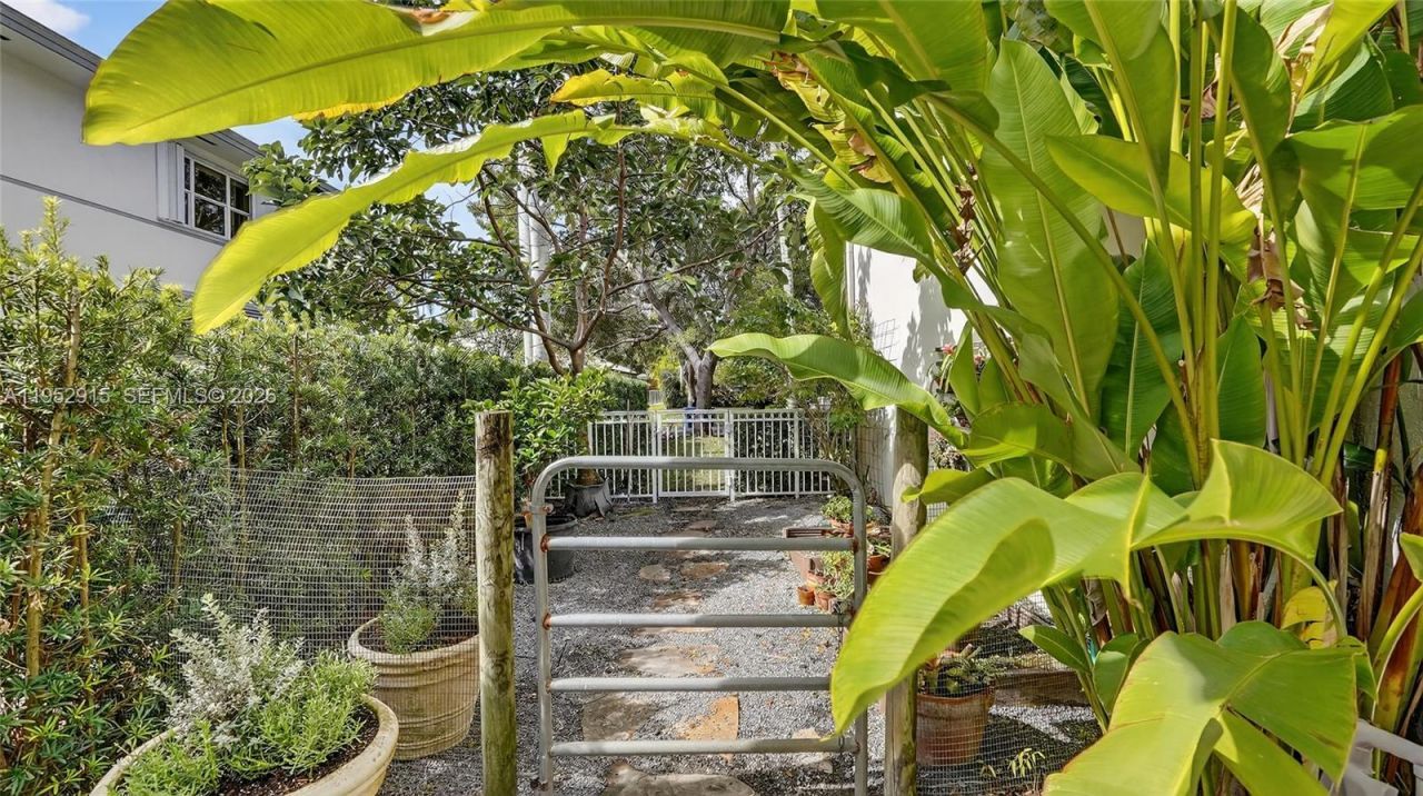 17015 SW 74th Ave, Palmetto Bay, FL 33157 Photo