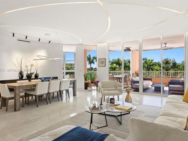 747 Crandon Blvd, Unit 409, Key Biscayne, FL 33149