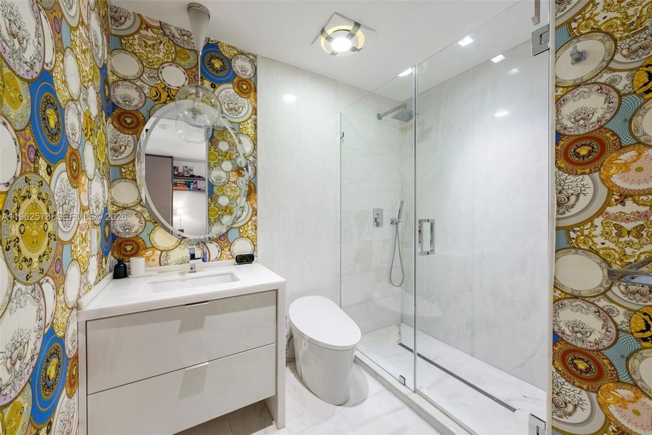 747 Crandon Blvd, Unit 409, Key Biscayne, FL 33149 Photo