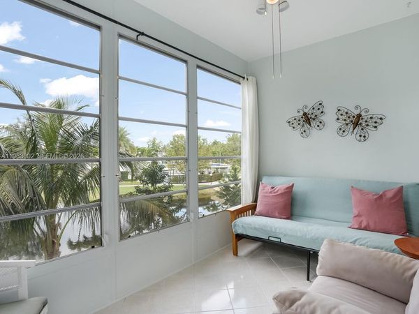 4805 NW 35th St, Unit 506, Lauderdale Lakes, FL 33319