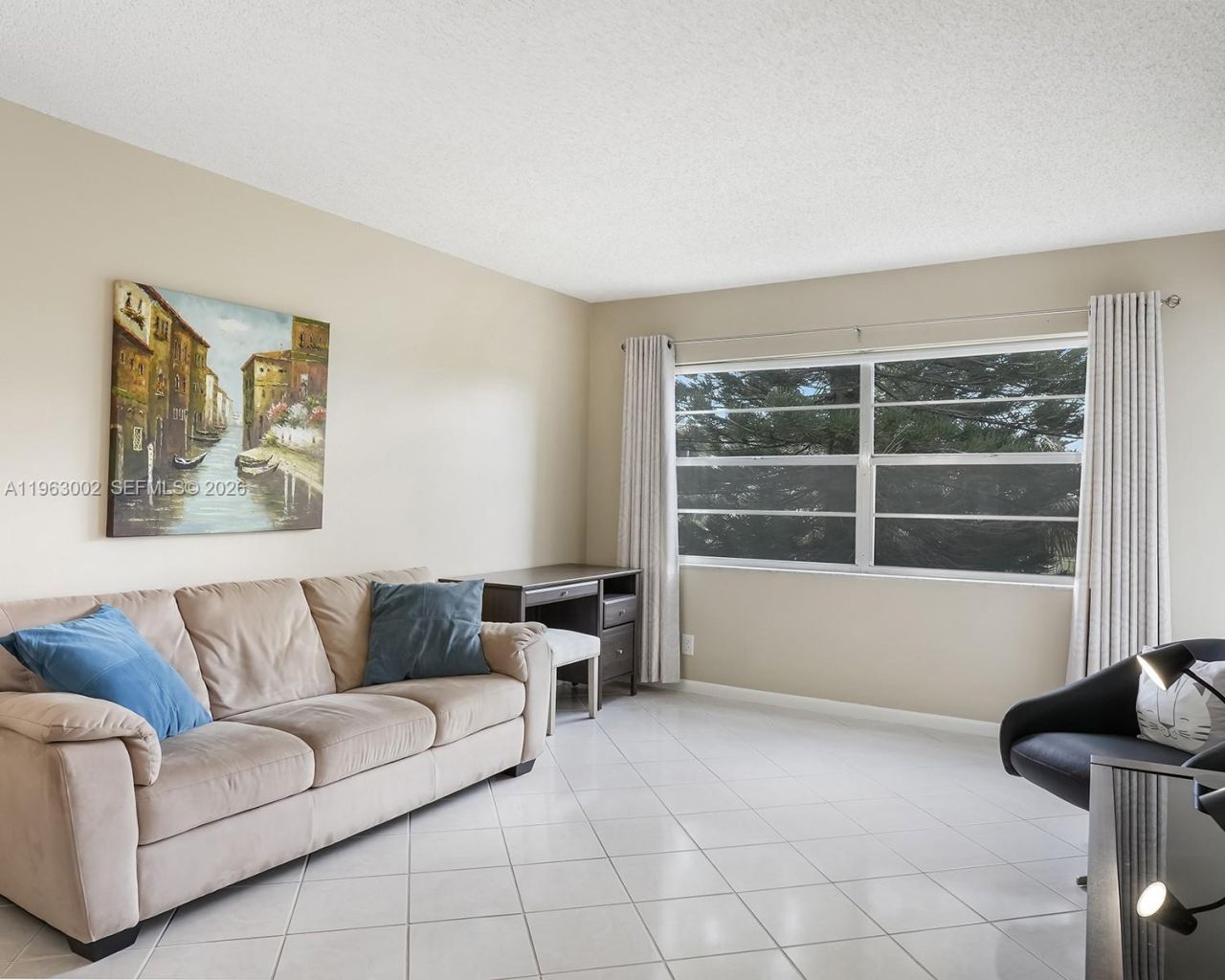 4805 NW 35th St, Unit 506, Lauderdale Lakes, FL 33319 Photo