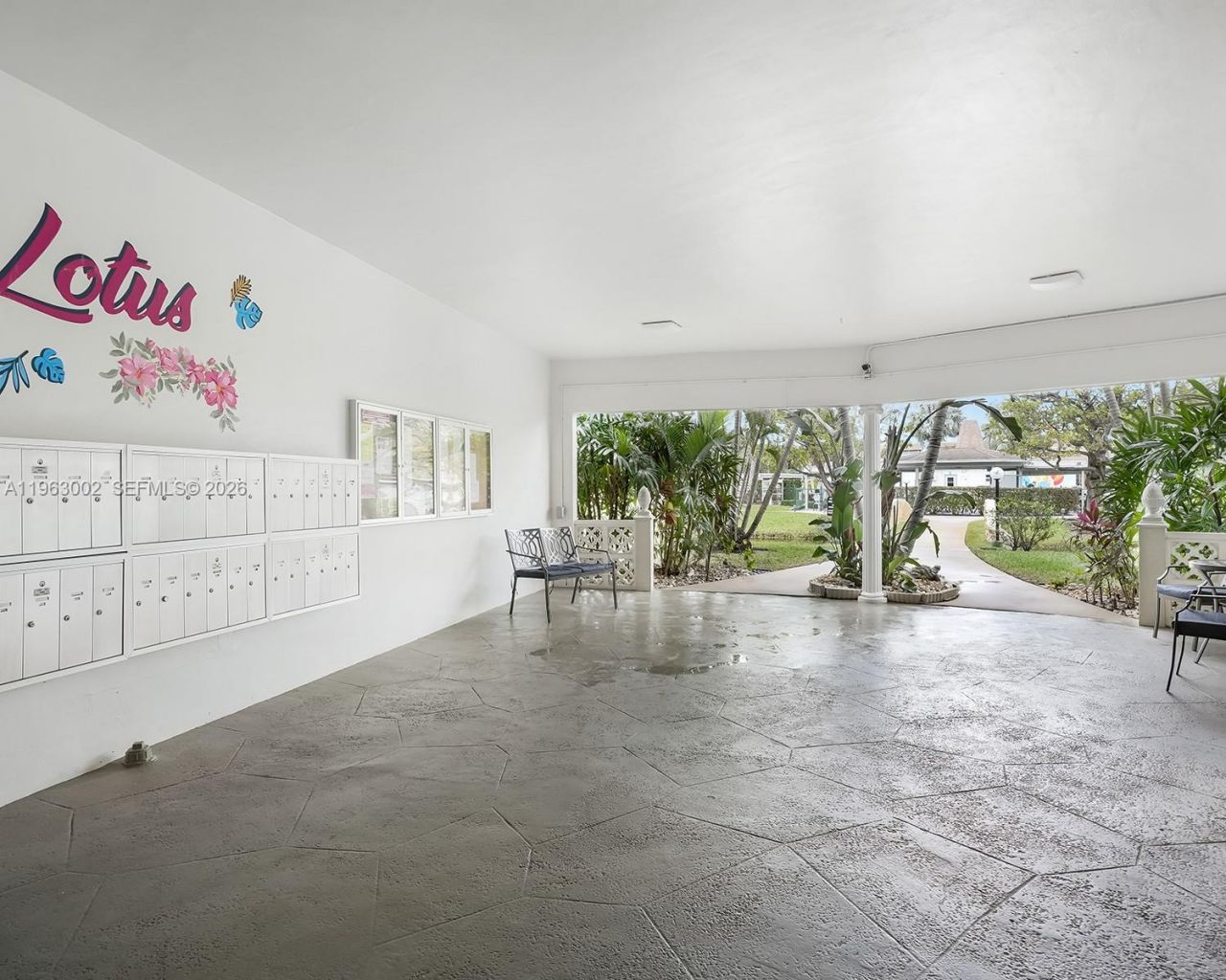 4805 NW 35th St, Unit 506, Lauderdale Lakes, FL 33319 Photo