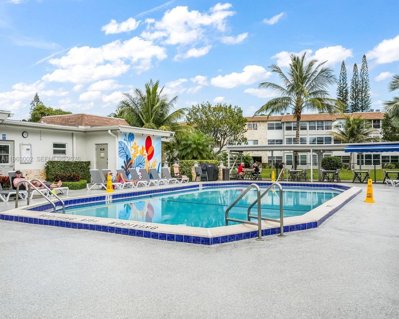 4805 NW 35th St, Unit 506, Lauderdale Lakes, FL 33319 Photo