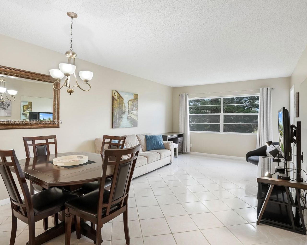 4805 NW 35th St, Unit 506, Lauderdale Lakes, FL 33319 Photo