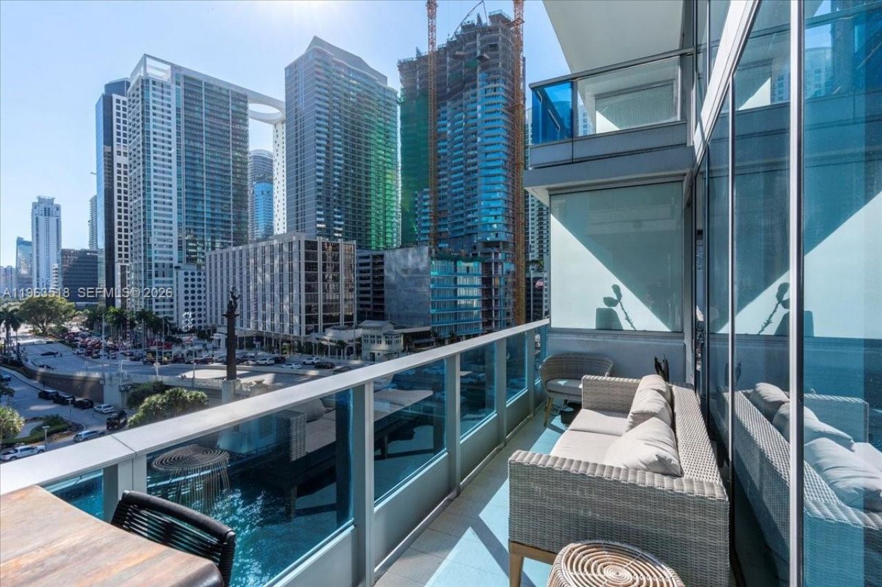 200 Biscayne Blvd Wy, Unit 706, Miami, FL 33131 Photo