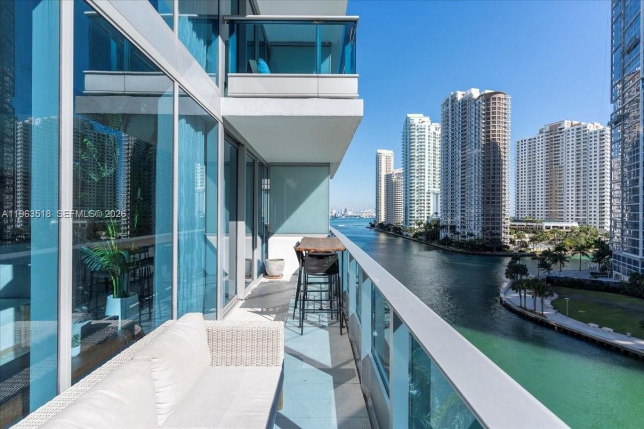 200 Biscayne Blvd Wy, Unit 706, Miami, FL 33131 Photo