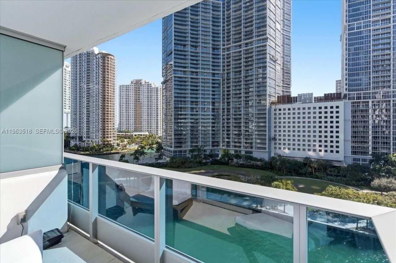 200 Biscayne Blvd Wy, Unit 706, Miami, FL 33131 Photo