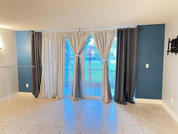 6800 Cypress Rd, Unit 101, Plantation, FL 33317