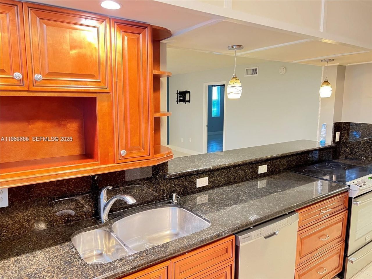 6800 Cypress Rd, Unit 101, Plantation, FL 33317 Photo