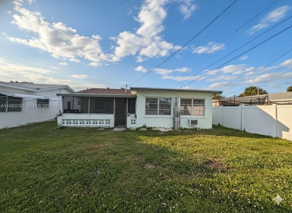 5404 NW 26th Rd, Tamarac, FL 33309 Photo