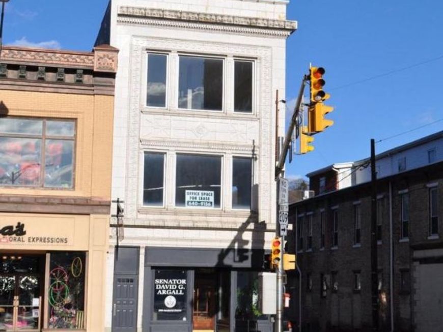 100 N Centre Street, Pottsville, PA 17901 Main Photo