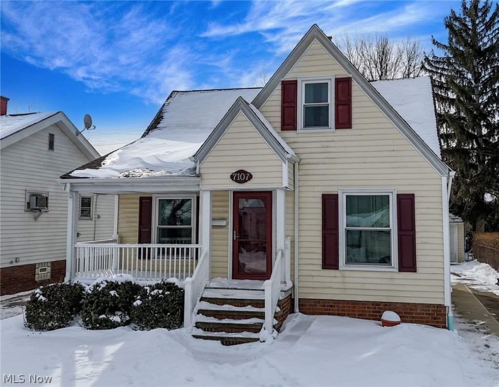 7107 Gerald Avenue, Parma, OH 44129 Main Photo