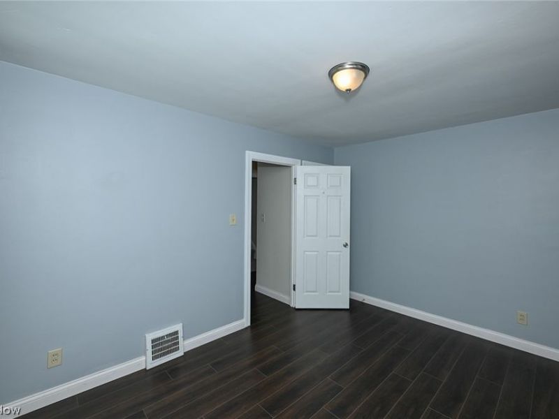 7107 Gerald Avenue, Parma, OH 44129 Photo 21