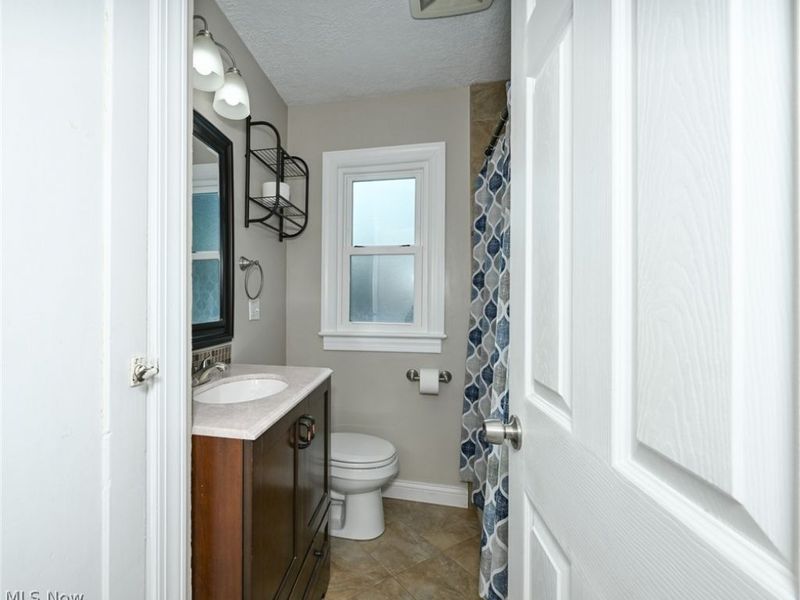 7107 Gerald Avenue, Parma, OH 44129 Photo 27