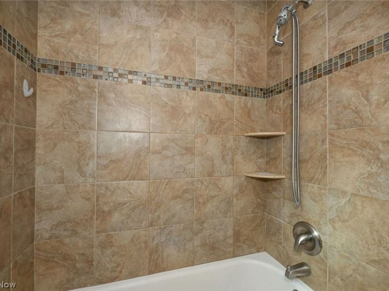 7107 Gerald Avenue, Parma, OH 44129 Photo 28