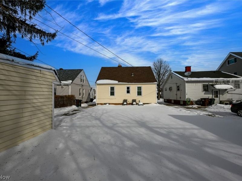 7107 Gerald Avenue, Parma, OH 44129 Photo 3