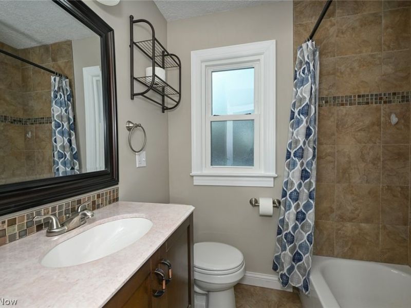 7107 Gerald Avenue, Parma, OH 44129 Photo 30