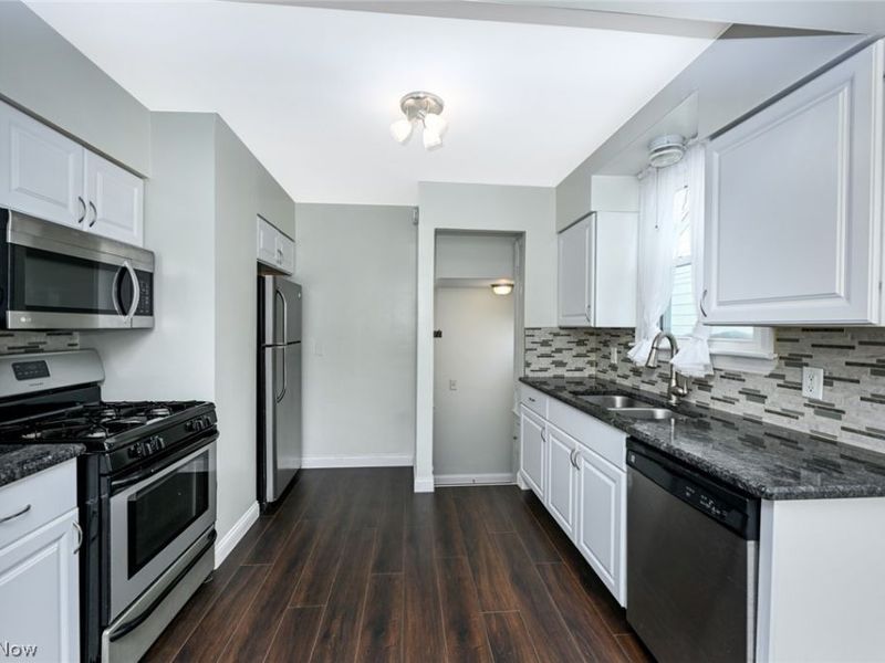 7107 Gerald Avenue, Parma, OH 44129 Photo 5