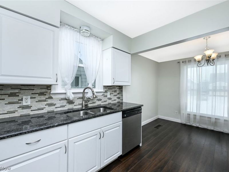 7107 Gerald Avenue, Parma, OH 44129 Photo 7