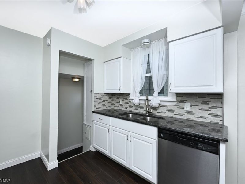 7107 Gerald Avenue, Parma, OH 44129 Photo 9