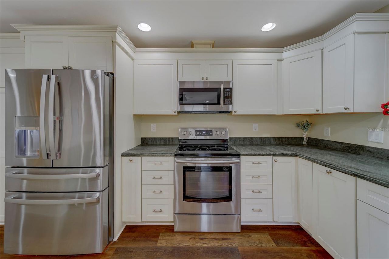 14557 Anchorage Circle, Seminole, FL 33776 Photo