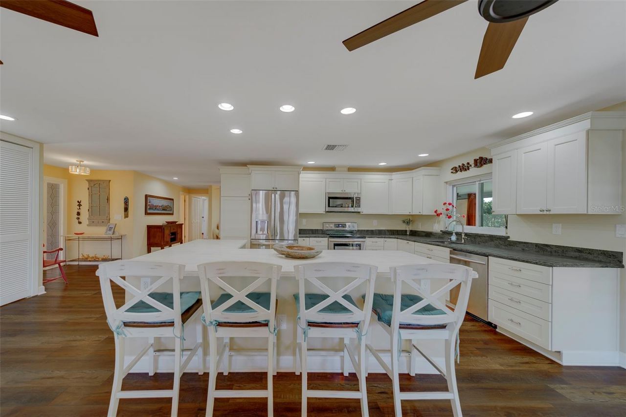 14557 Anchorage Circle, Seminole, FL 33776 Photo