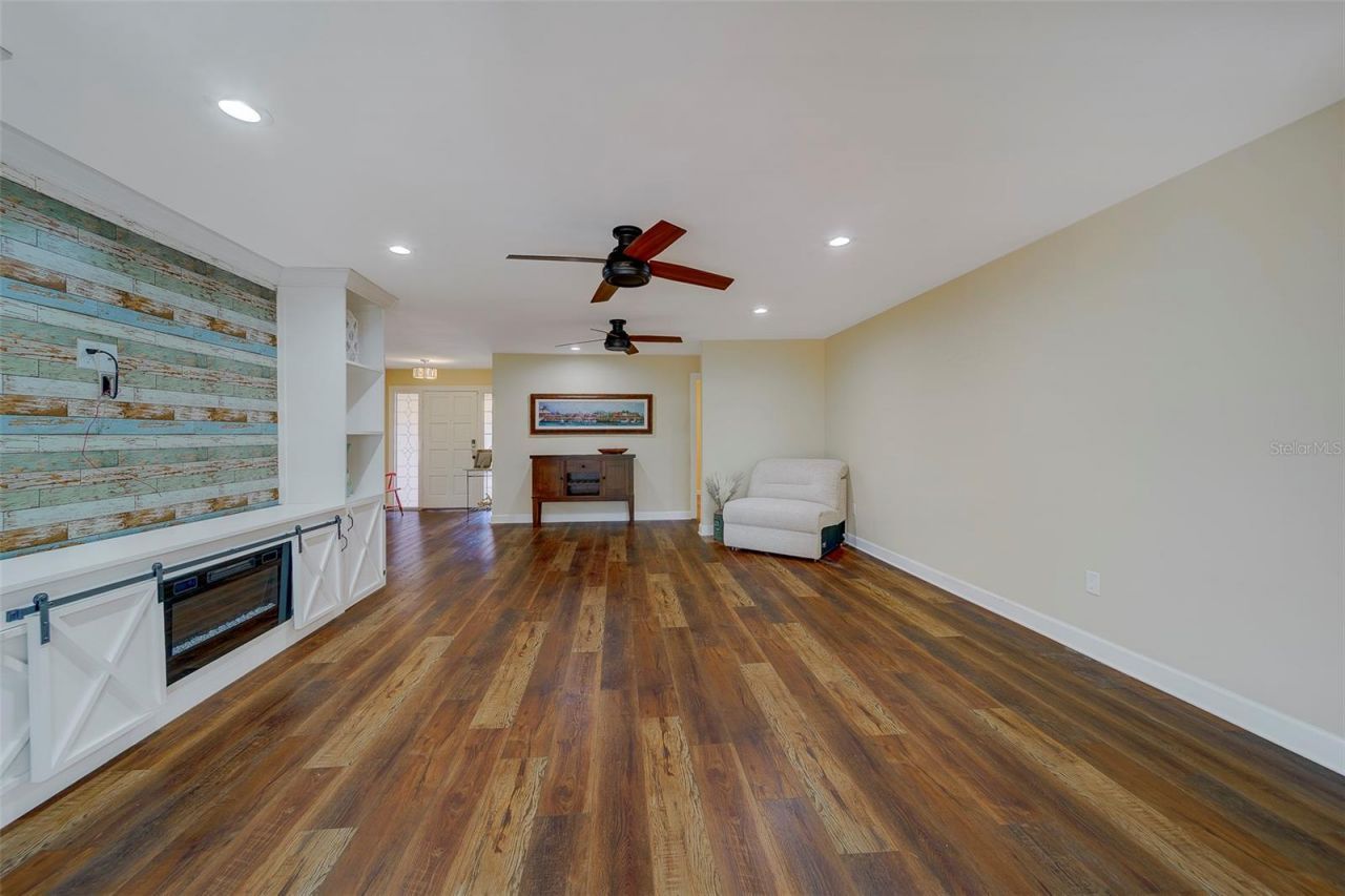 14557 Anchorage Circle, Seminole, FL 33776 Photo