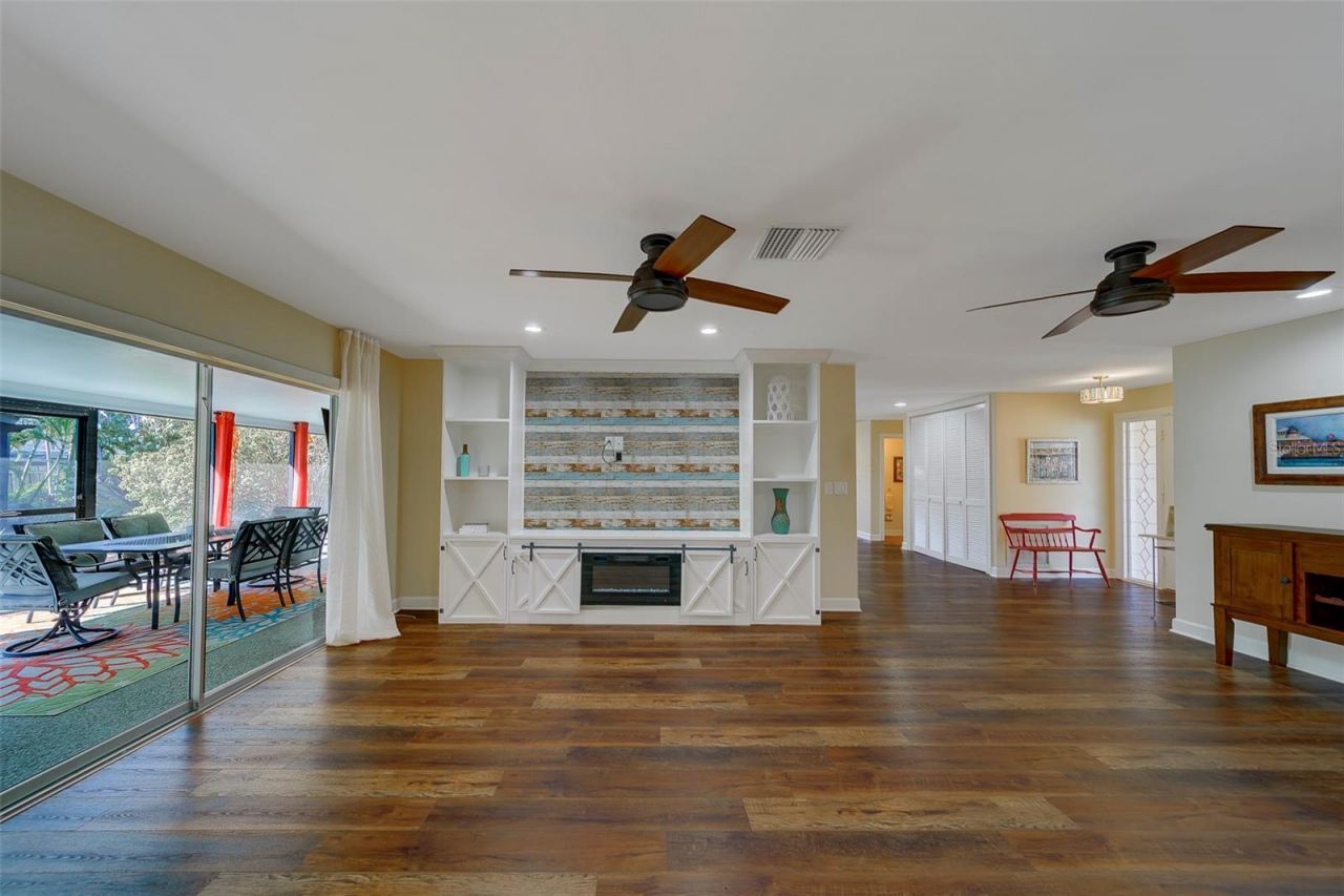 14557 Anchorage Circle, Seminole, FL 33776 Photo