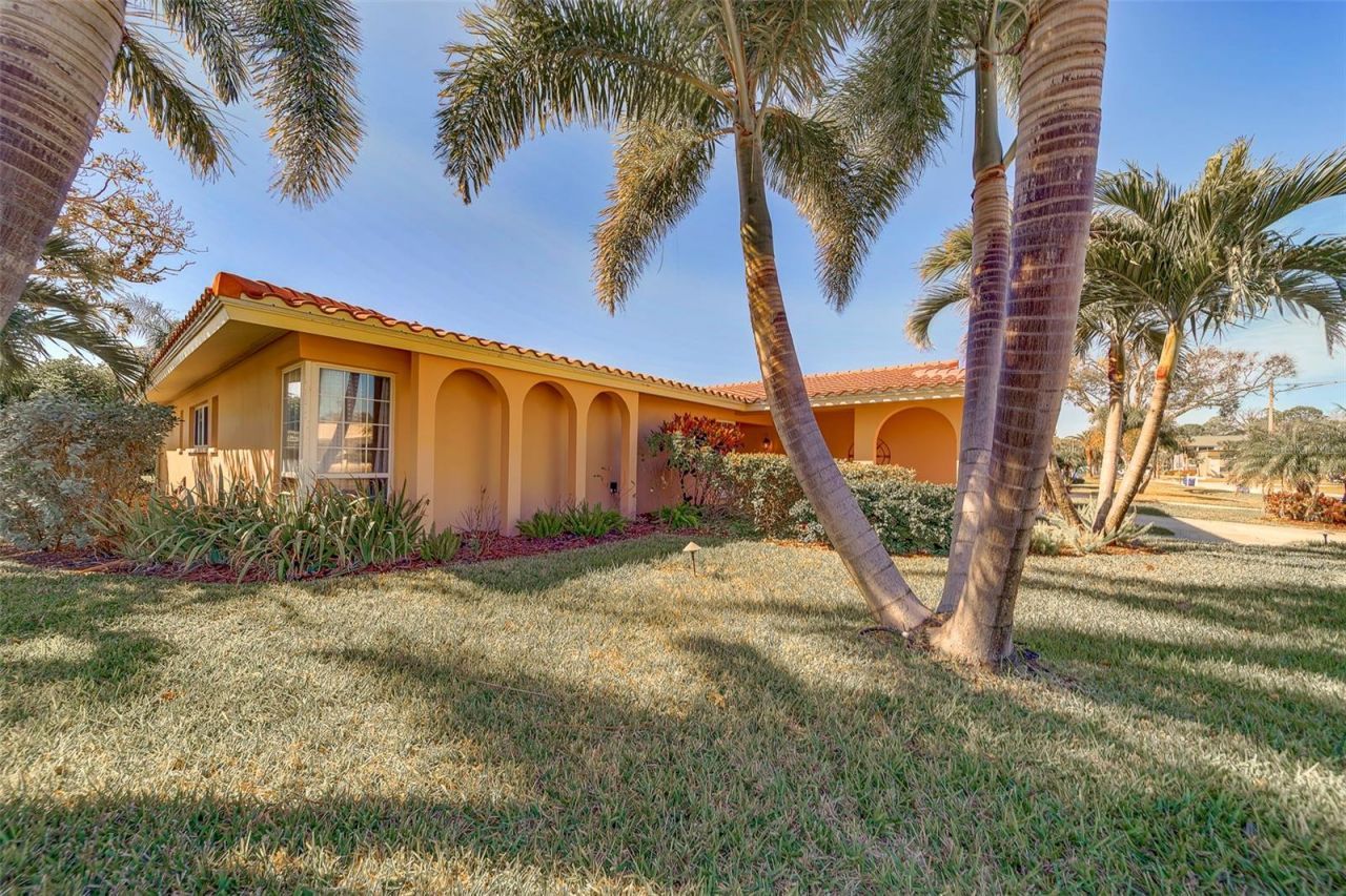 14557 Anchorage Circle, Seminole, FL 33776 Photo