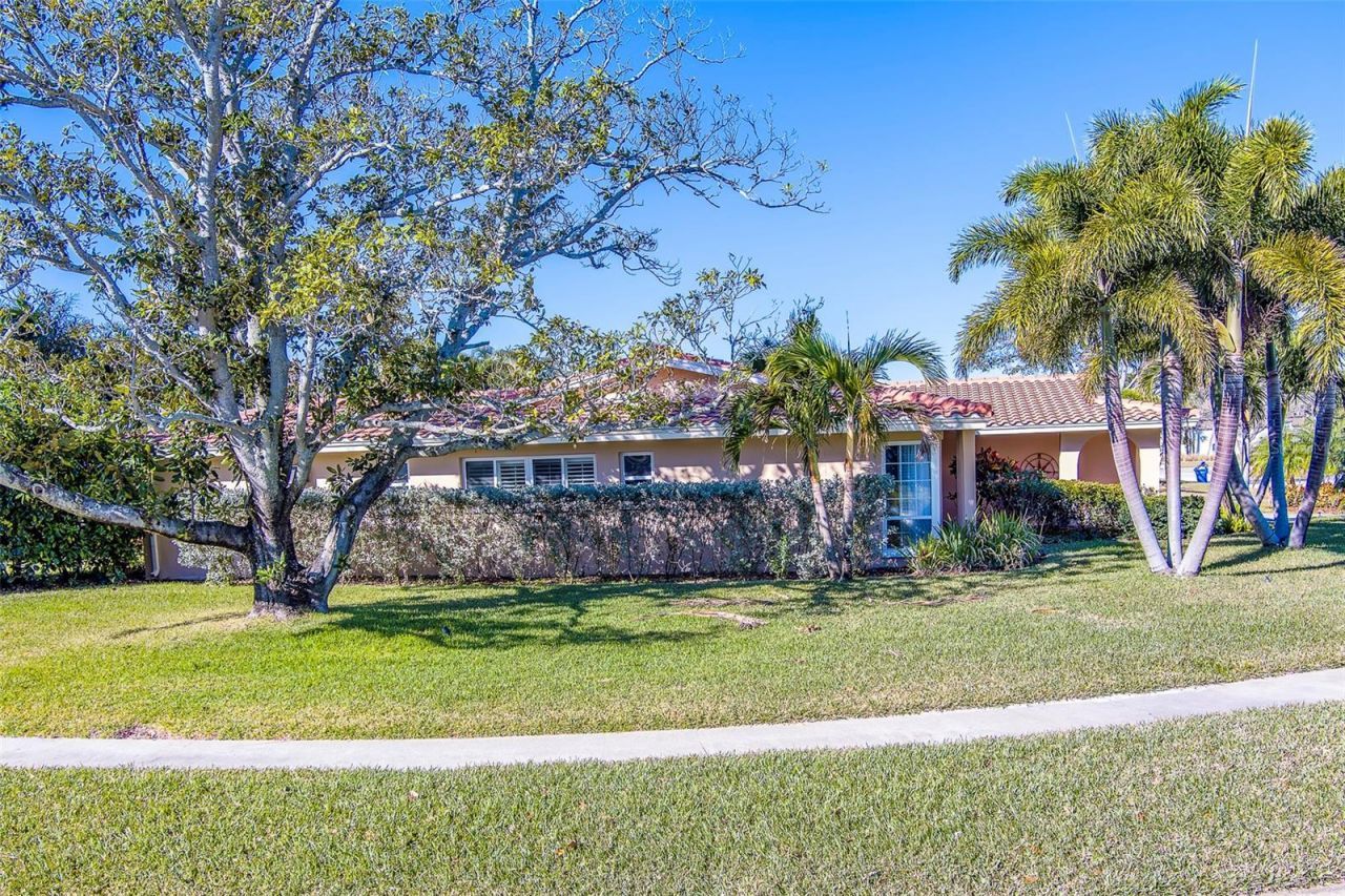 14557 Anchorage Circle, Seminole, FL 33776 Photo