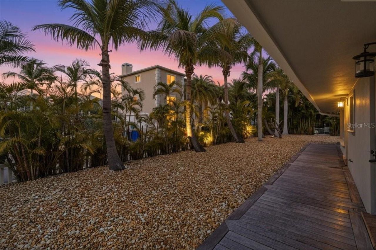 834 Jungle Queen Way, Longboat Key, FL 34228 Photo