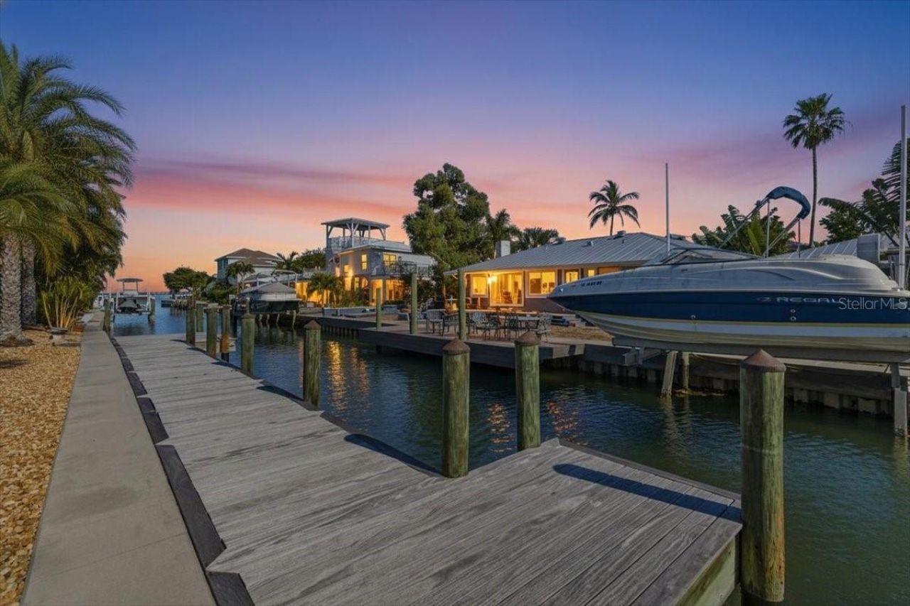 834 Jungle Queen Way, Longboat Key, FL 34228 Photo