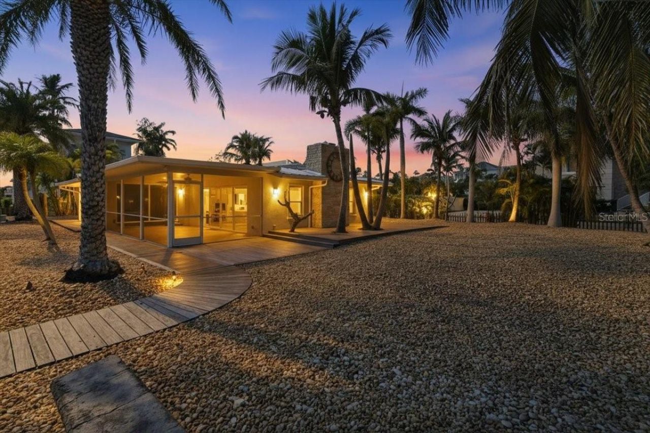 834 Jungle Queen Way, Longboat Key, FL 34228 Photo