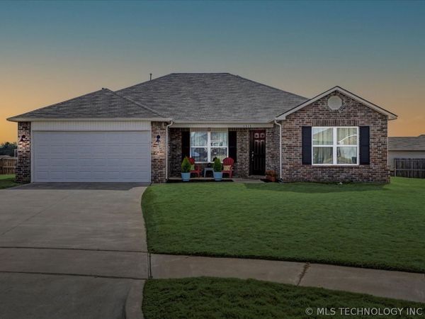 1313 E Toledo Street, Broken Arrow, OK 74012