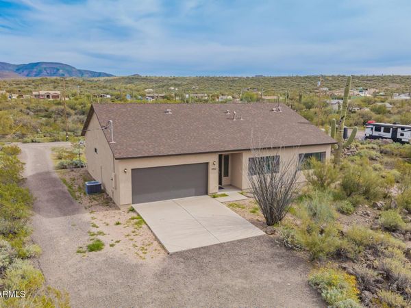 49112 N 3RD Avenue, New River, AZ 85087