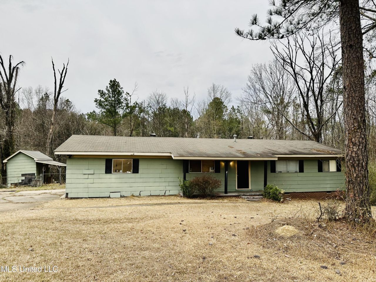 1244 Cooper Road, Jackson, MS 39212 Main Photo
