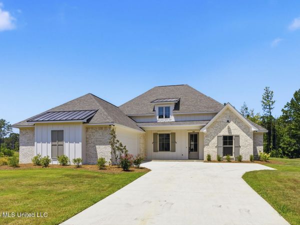 808 Albany Street, Brandon, MS 39042