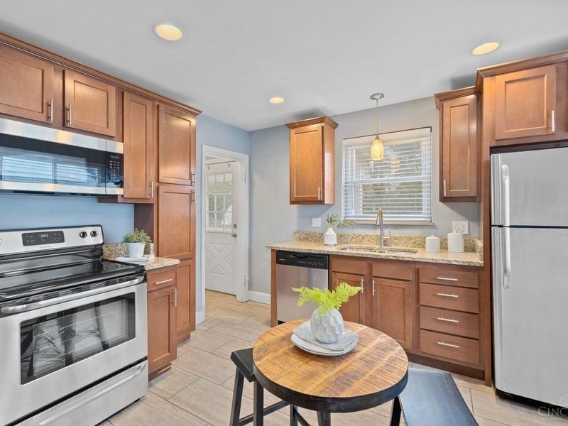 8345 Cherry Lane, Anderson Twp, OH 45255 Photo 6