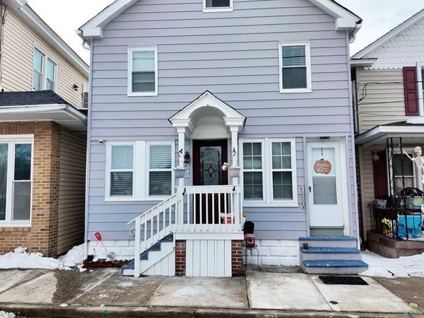 98 RAILROAD AVENUE, PENNS GROVE, NJ 08069