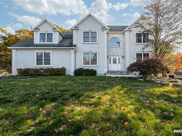 14 Stone Cliff Terrace, Jefferson Township, NJ 07438