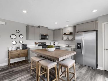 2117 Highview Ridge Court, Shakopee, MN 55379