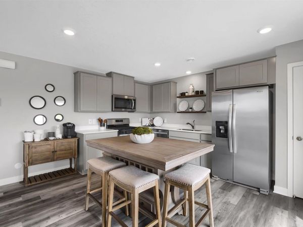 2115 Highview Ridge Court, Shakopee, MN 55379