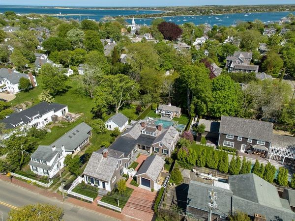 43 Peases Point Way S, Edgartown, MA 02539