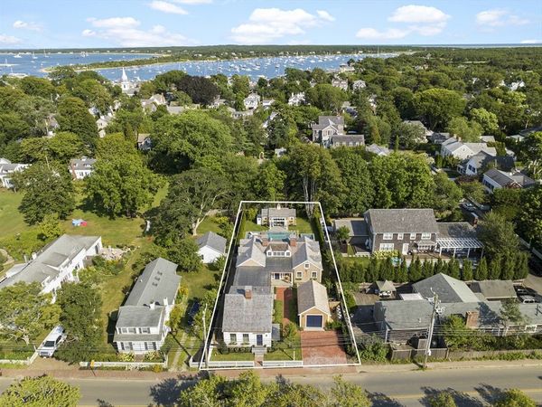 43 Peases Point Way S, Edgartown, MA 02539