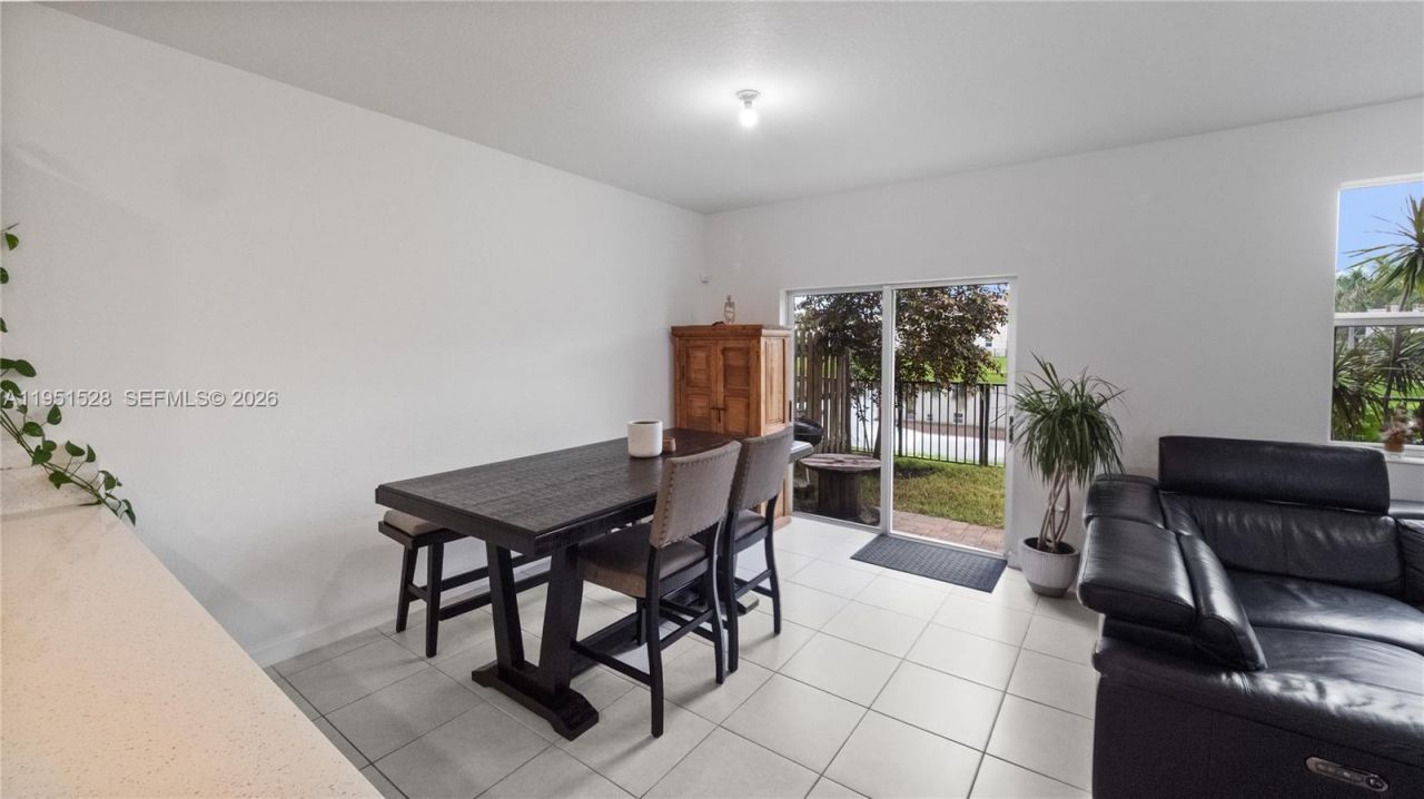 5544 NW 27th Pl, Lauderhill, FL 33313 Photo
