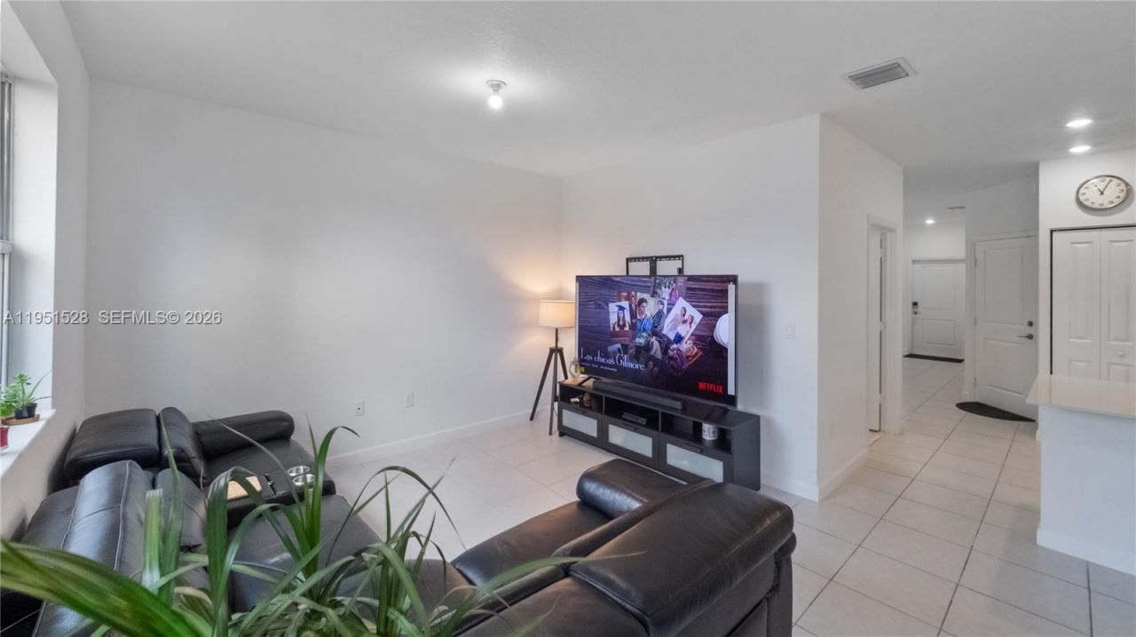 5544 NW 27th Pl, Lauderhill, FL 33313 Photo