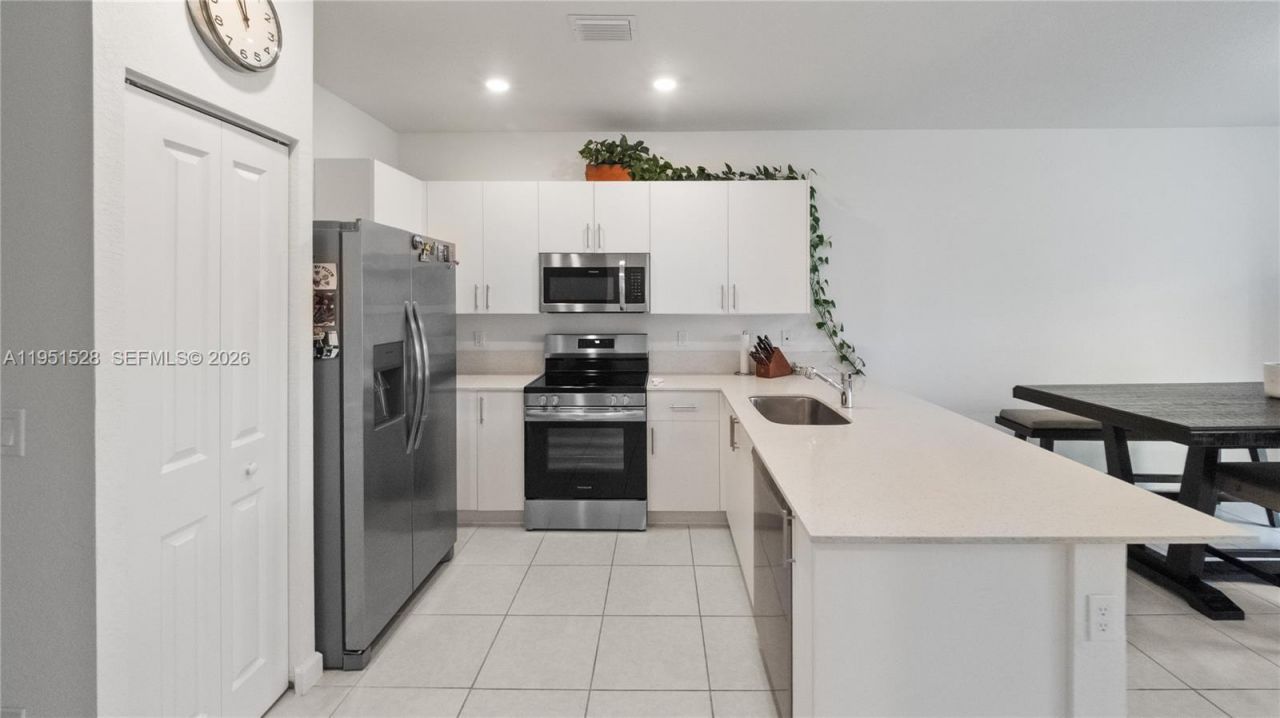 5544 NW 27th Pl, Lauderhill, FL 33313 Photo