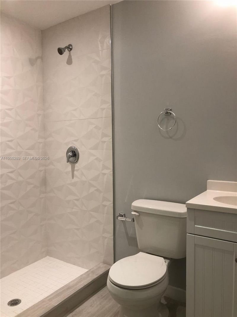 9981 SW 13th Ter, Miami, FL 33174 Photo