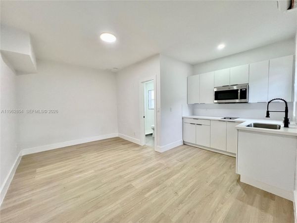 2480 NW 96th St , Unit B, Miami, FL 33147